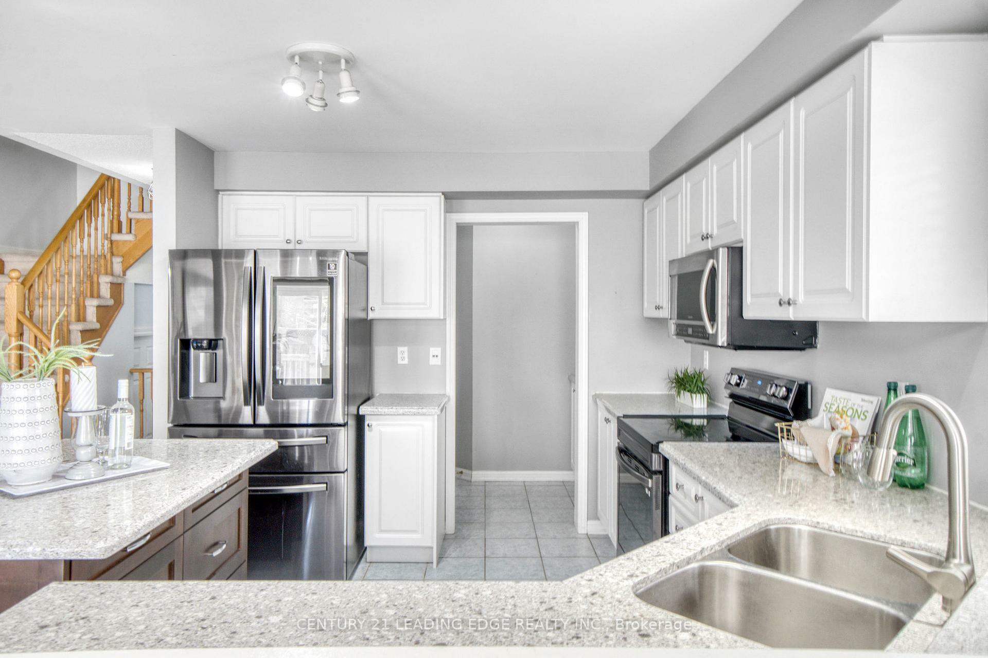 192 Sherwood Road  Milton ON L9T 6B8 photo