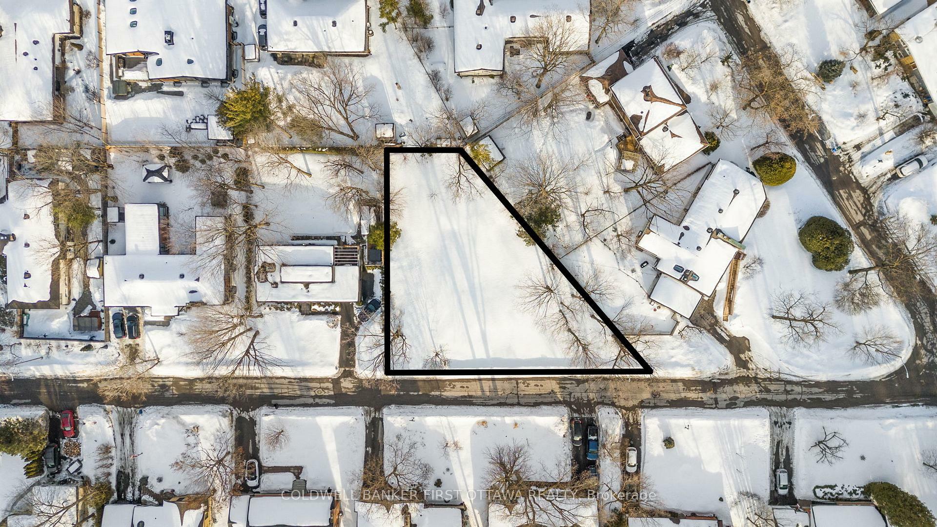 Photo de la propriété: 2055 Baffin Avenue ON K1H 5X2