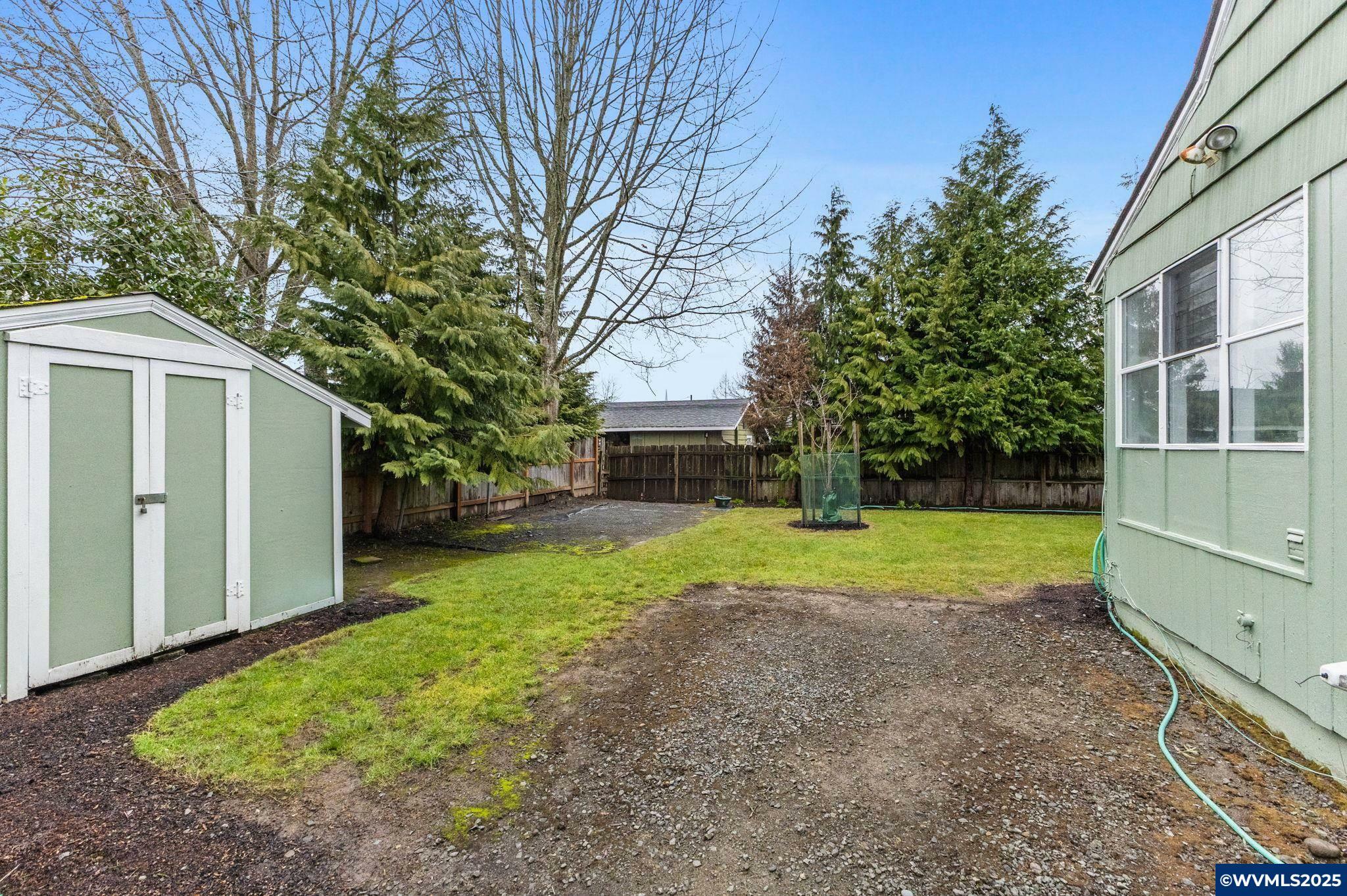 Property Photo: 1515 NW 23rd St OR 97330