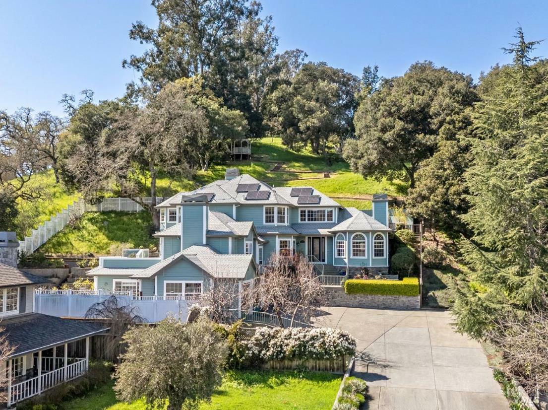 15 Kingswood Drive  Petaluma CA 94952 photo