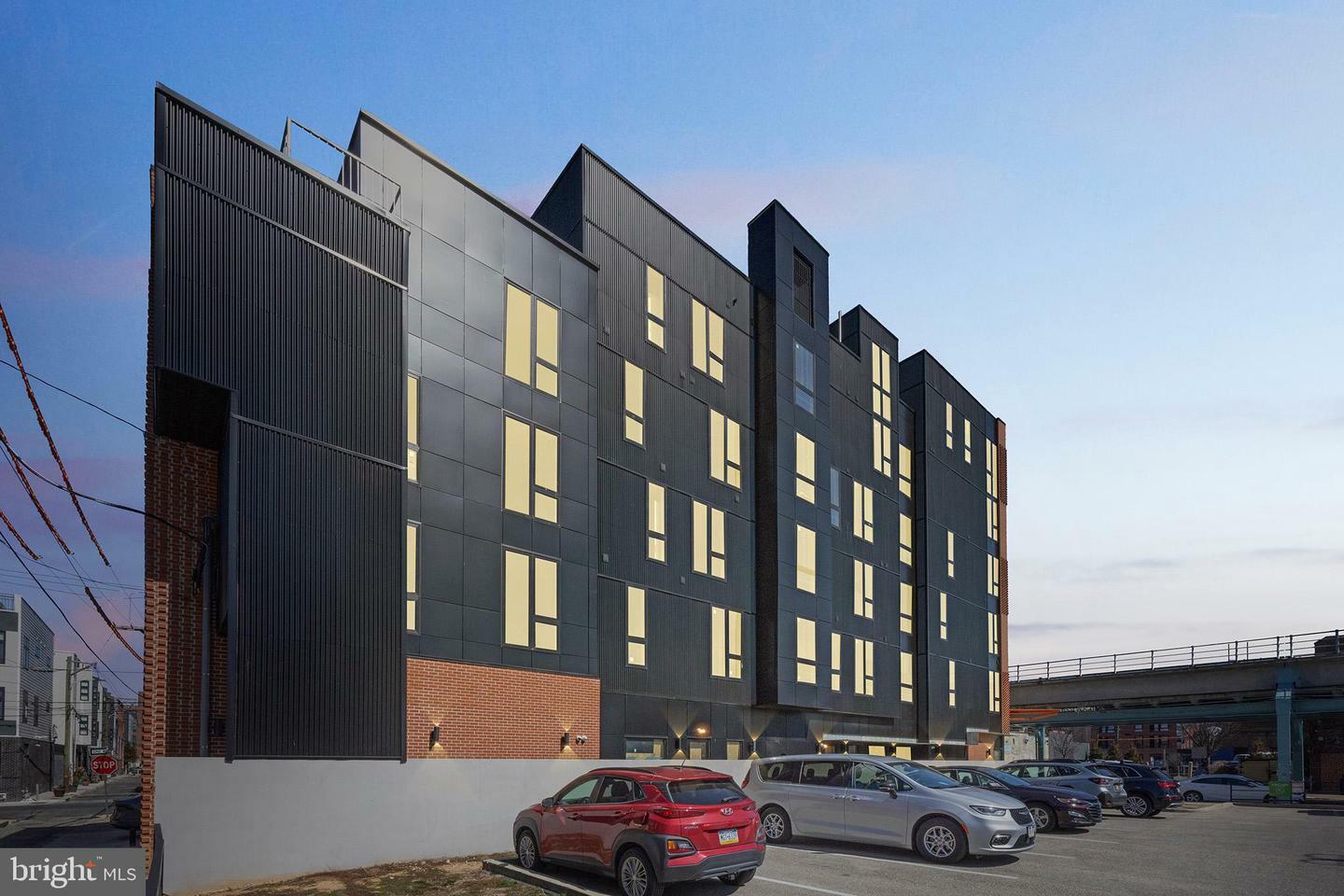 Property Photo:  1350 N Front Street 301  PA 19122 