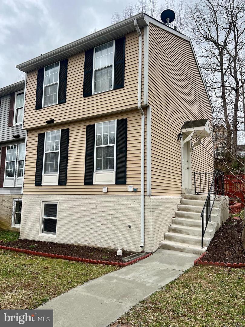 Property Photo: 407 Carnaby Street VA 22554