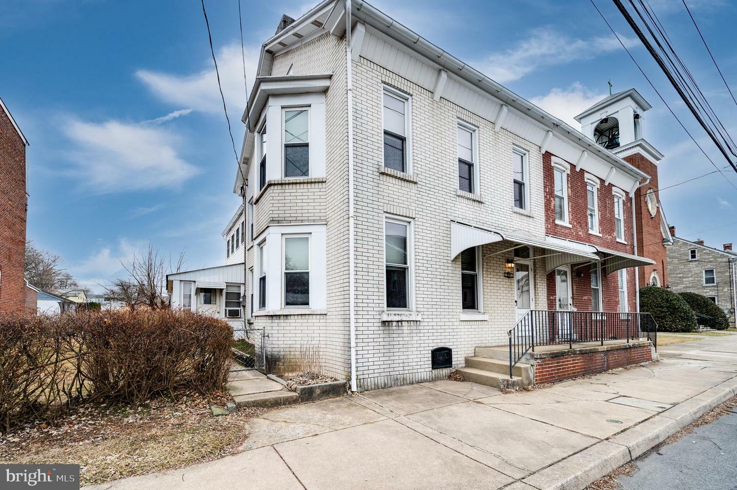 Property Photo: 59 S Whiteoak Street PA 19530