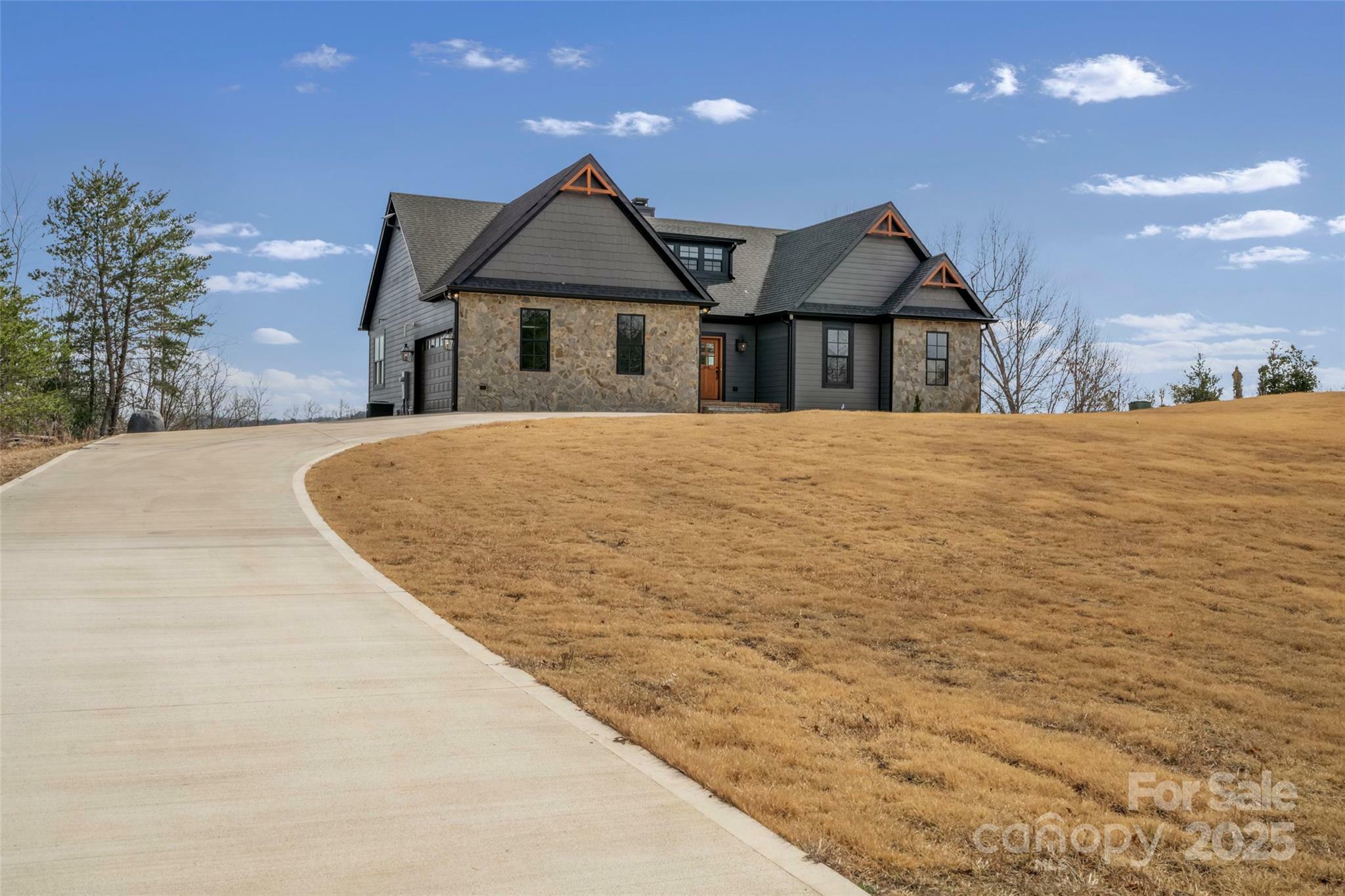 Property Photo: 464 Lake Crest Drive NC 28761