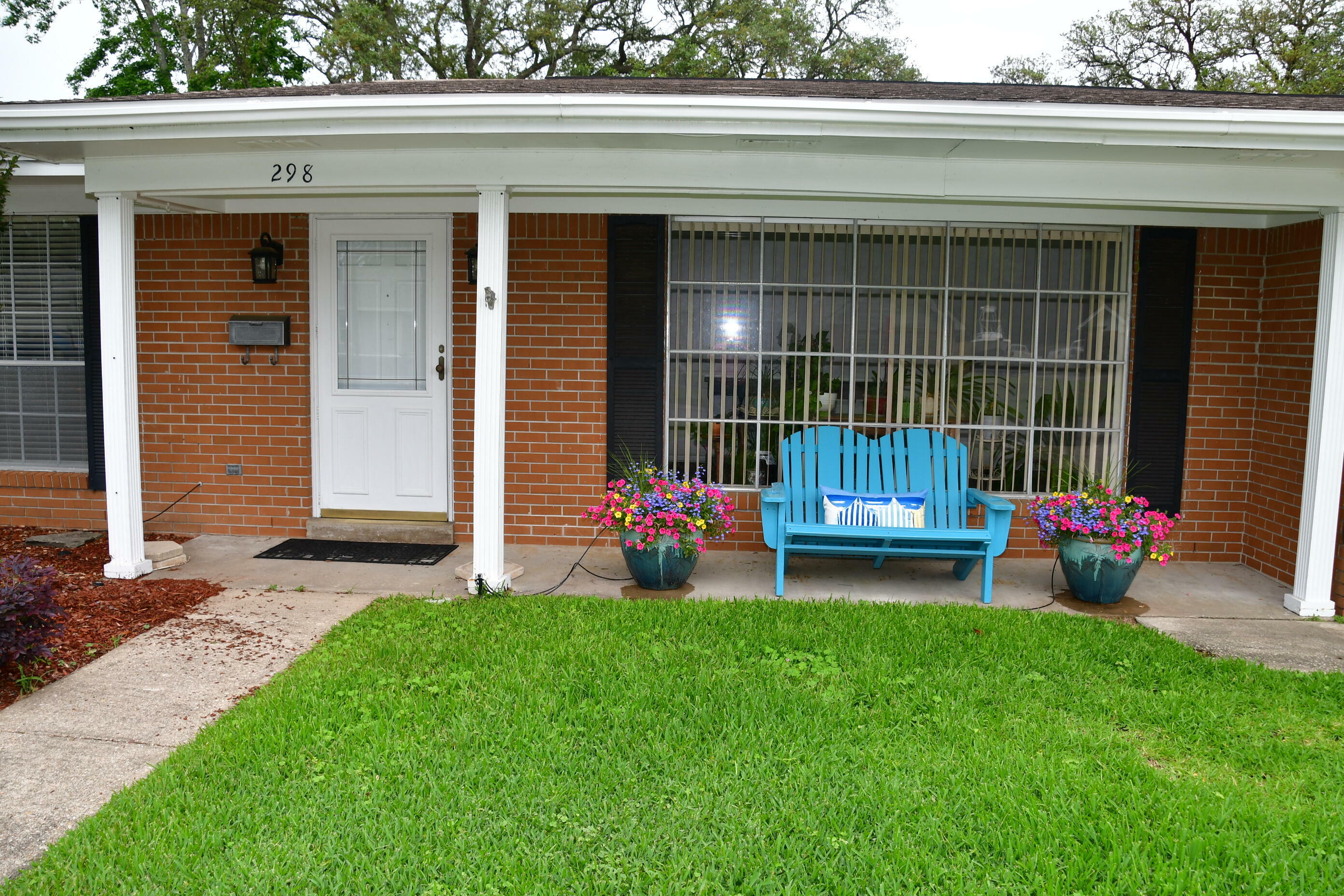 Property Photo: 298 NW Briarwood Circle FL 32548