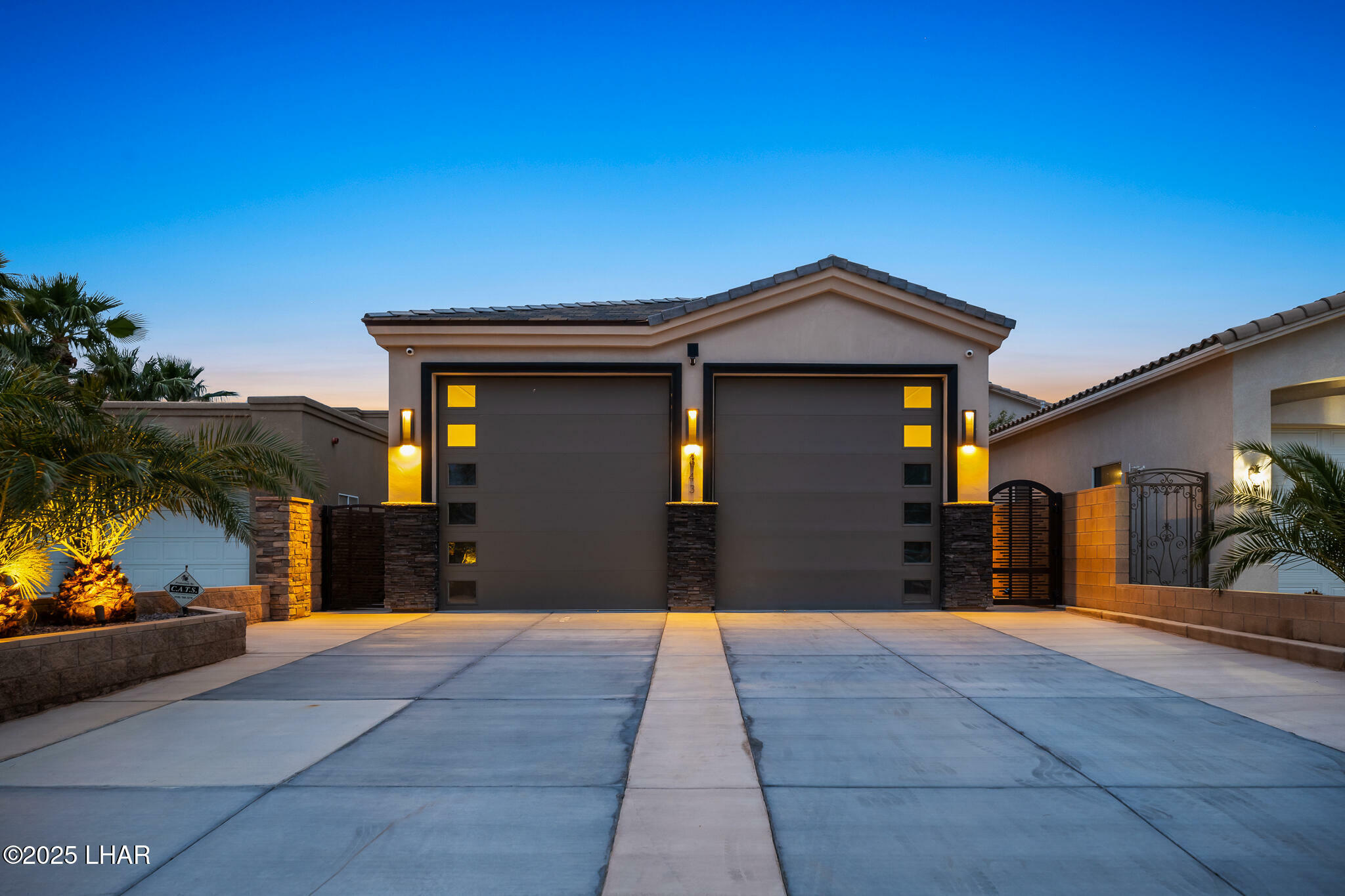 2943 Camino Del Rio Dr  Bullhead City AZ 86442 photo