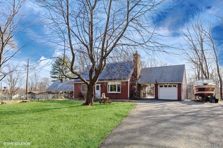 Property Photo:  289 Quaker Road  NY 10970 
