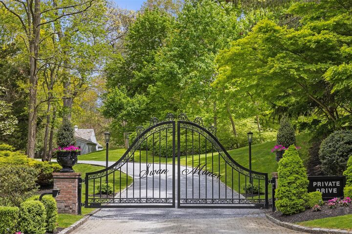 Property Photo:  1 Swan Place  NY 11780 
