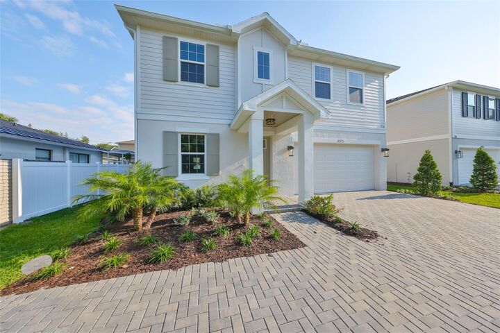 Property Photo: 3915 W Euclid Avenue FL 33629