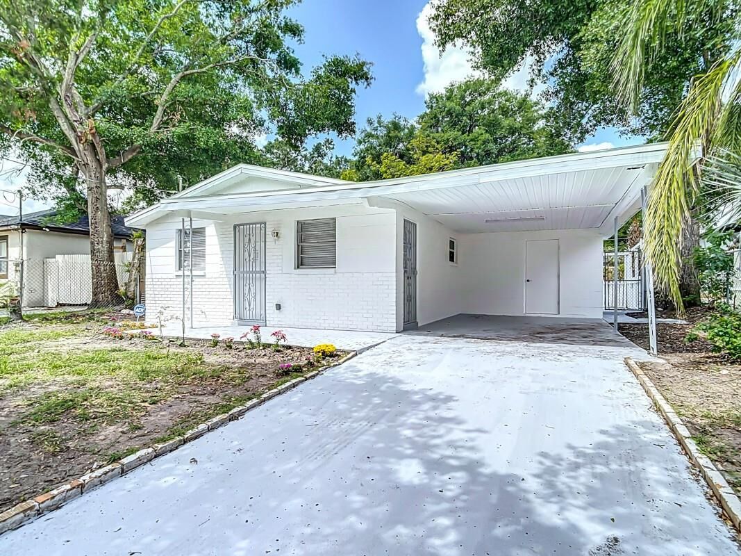 Property Photo:  3512 N 10th Street  FL 33605 