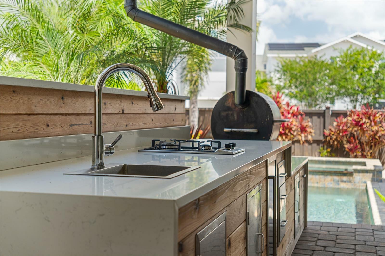 Property Photo: 13041 Gabor Avenue FL 32827