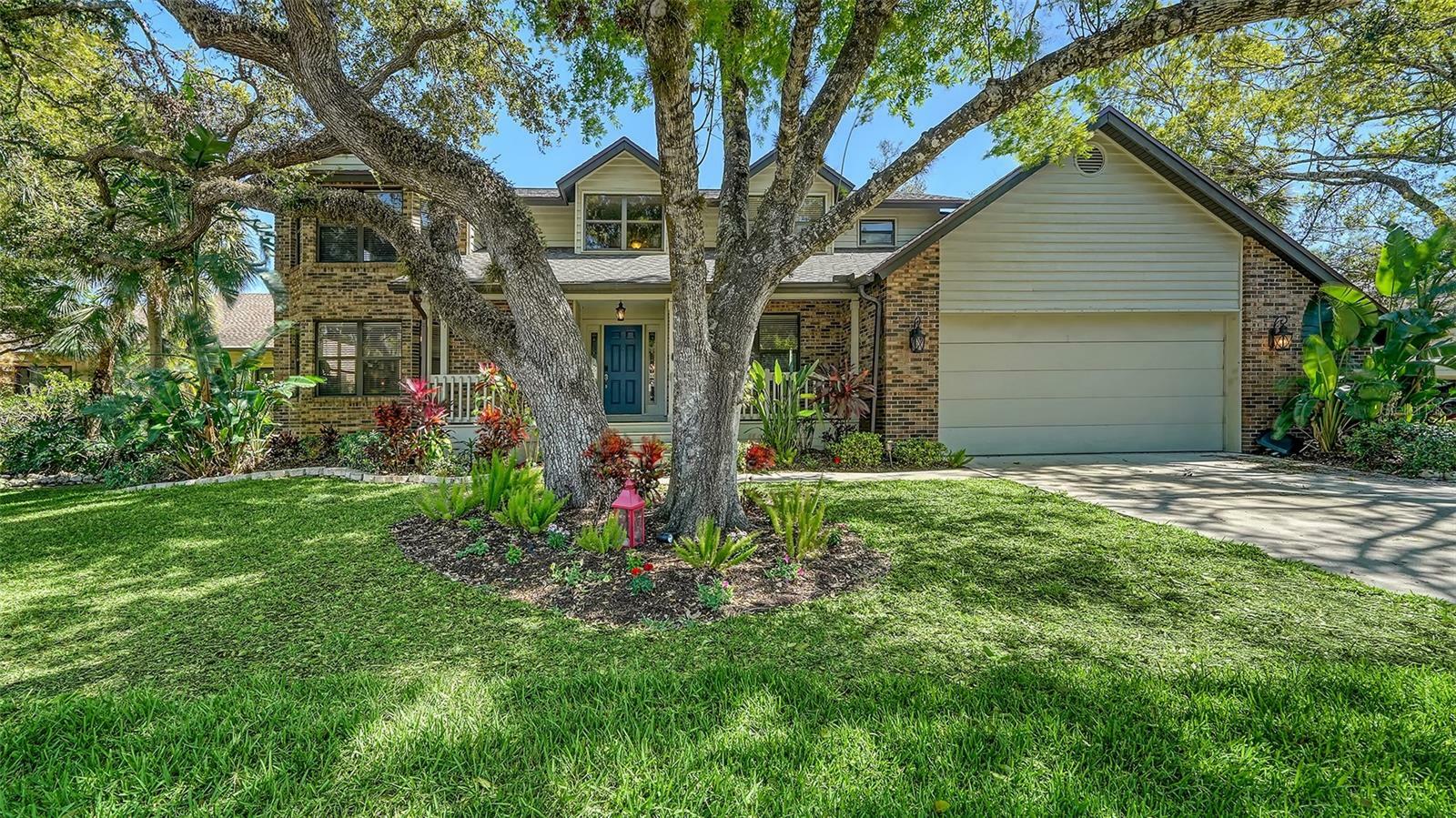 Property Photo:  1533 Oak Way  FL 34232 