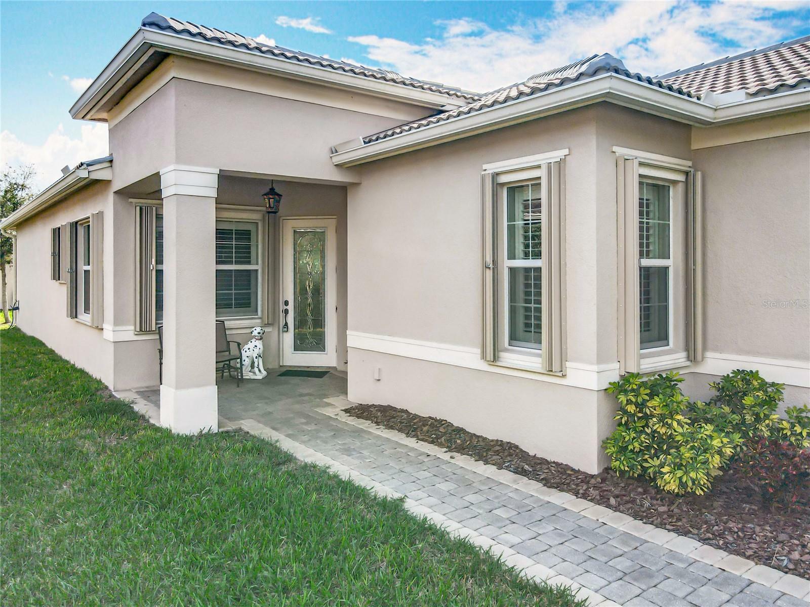 Property Photo:  4949 Sandy Glen Way  FL 33598 