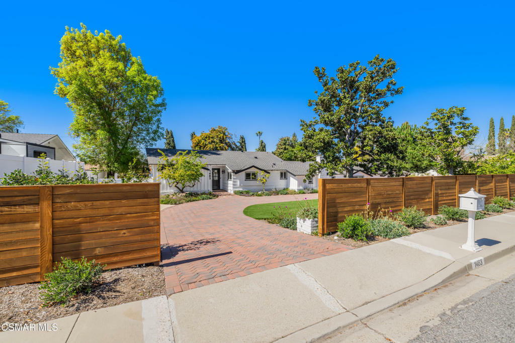 Property Photo: 1483 Windsor Drive CA 91360
