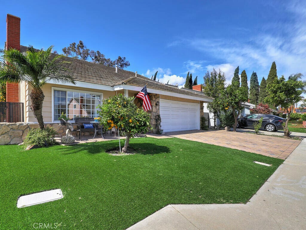 Property Photo:  9871 Sunny Circle  CA 90630 