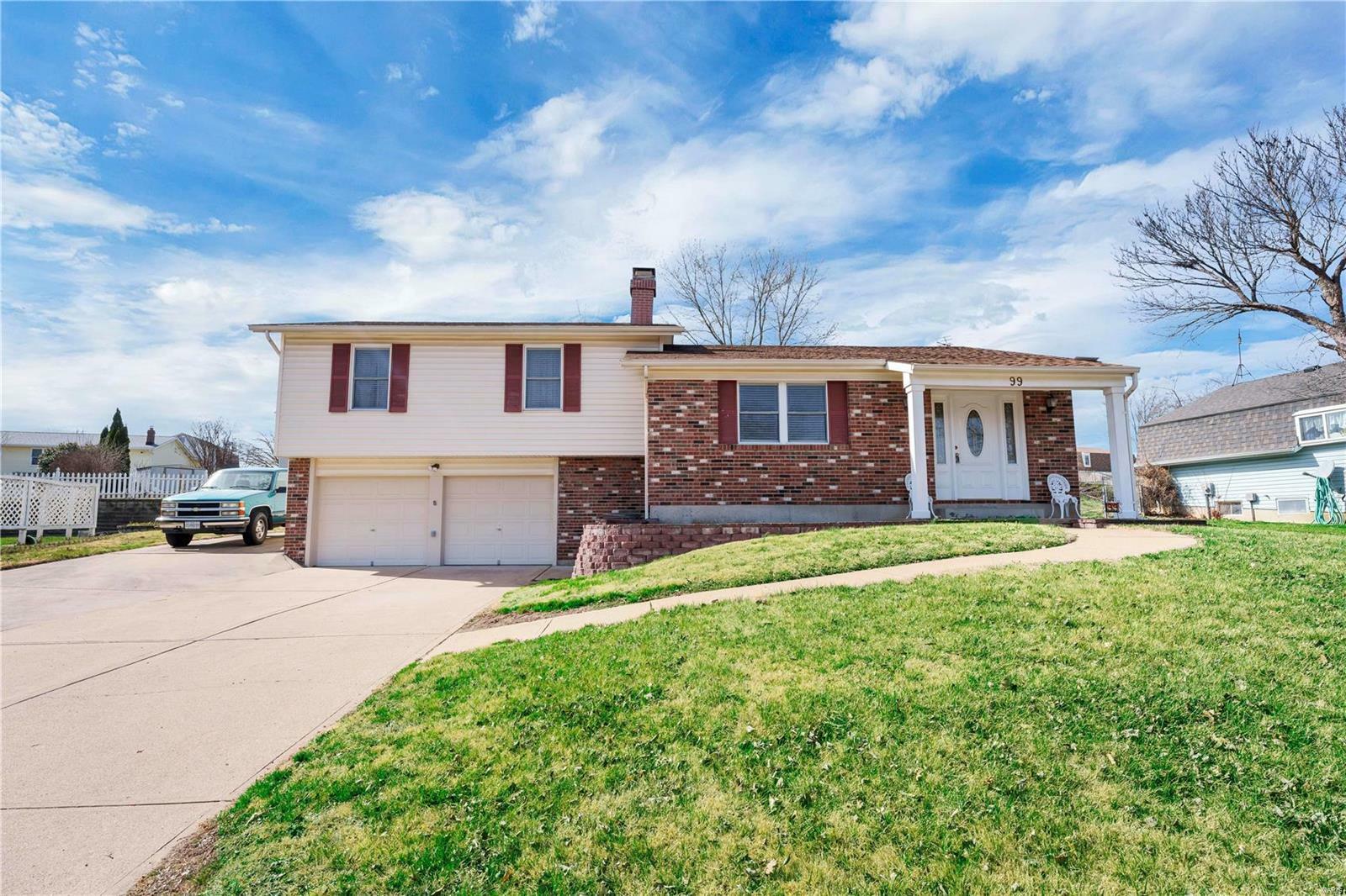99 Lost Dutchman Drive  St Peters MO 63376 photo