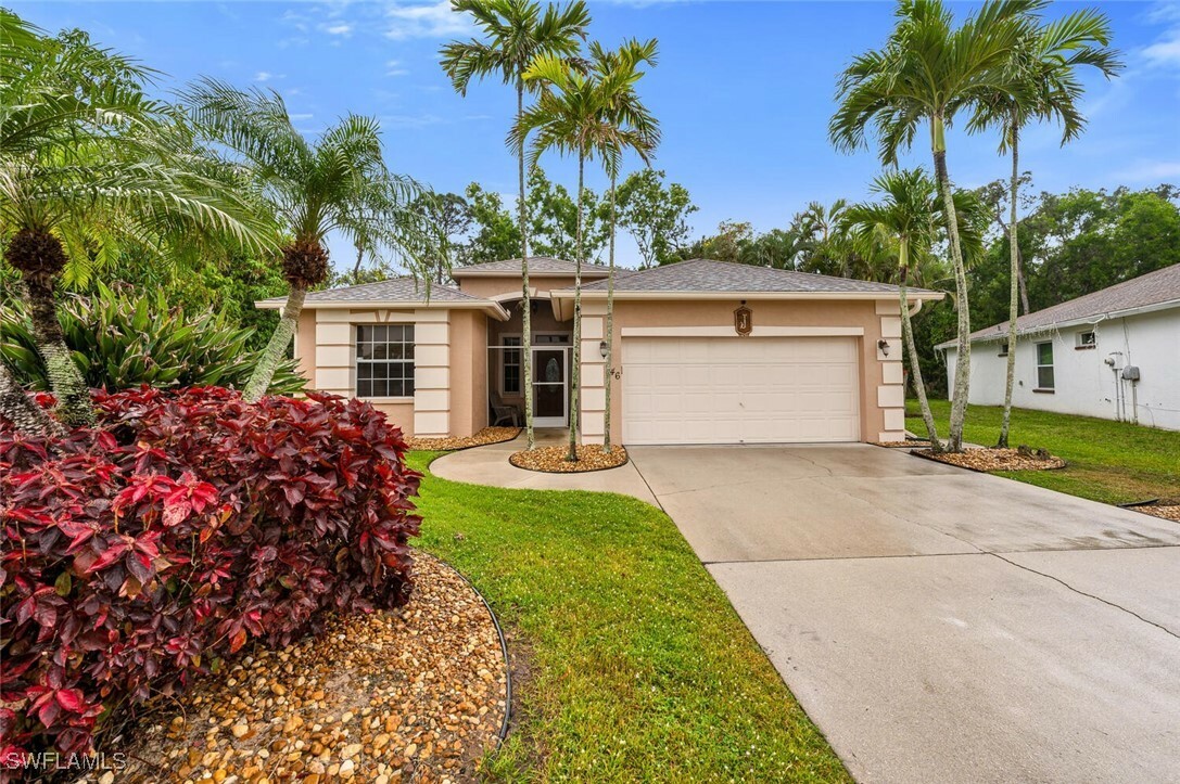 Property Photo:  246 Stanhope Circle  FL 34104 