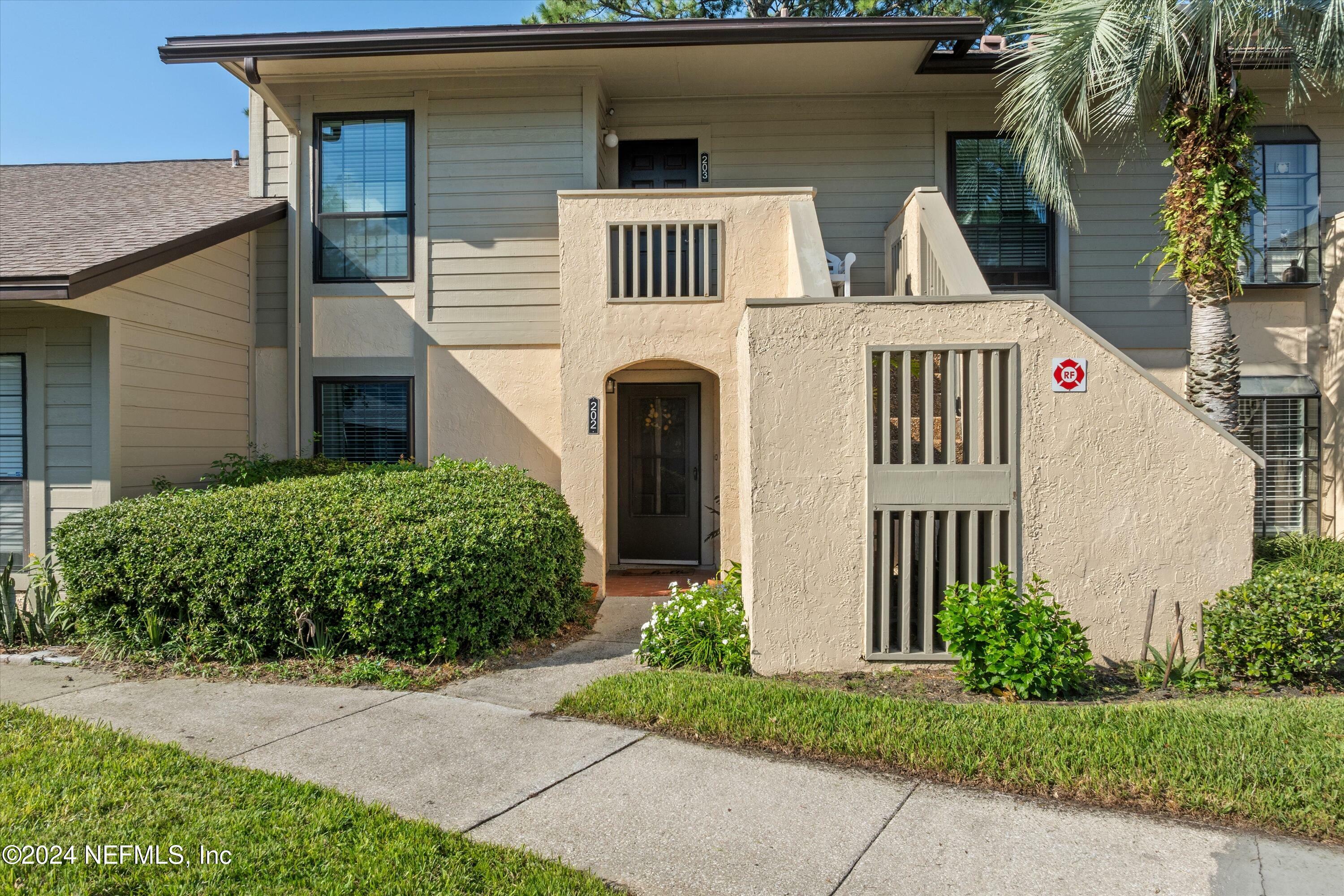 Property Photo:  202 Cranes Lake Drive  FL 32082 