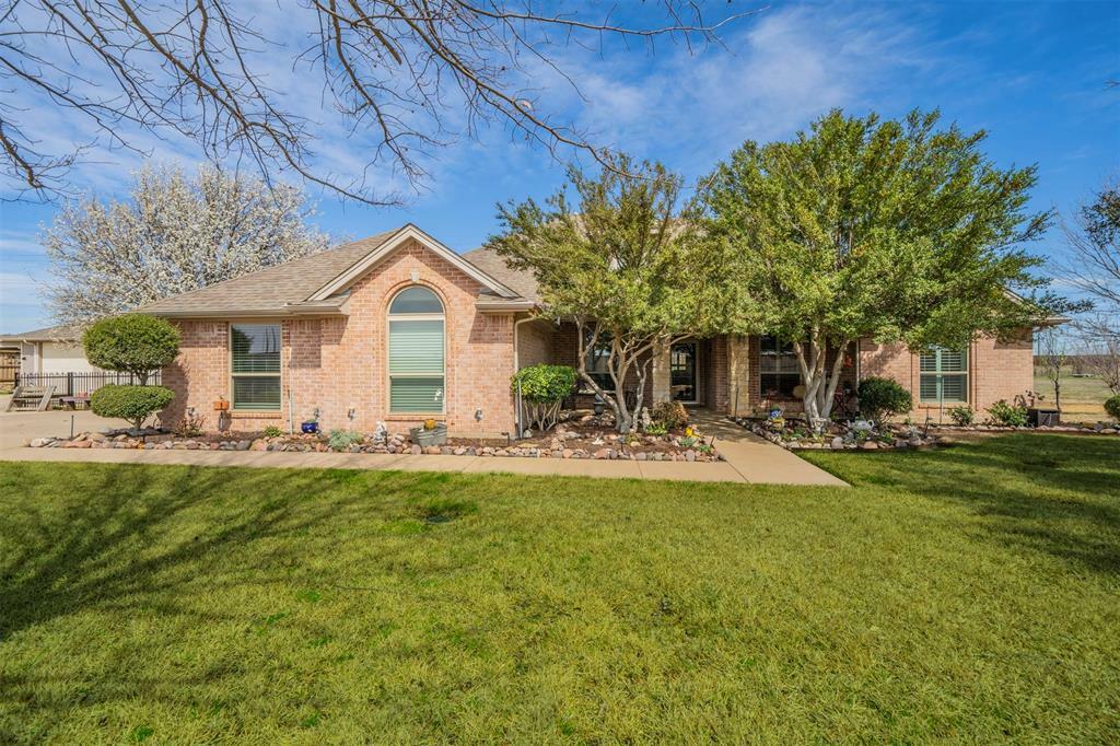 Property Photo:  11621 Willow Springs Road  TX 76052 