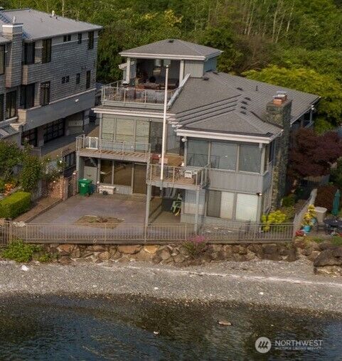 5901  Seaview Avenue NW  Seattle WA 98107 photo