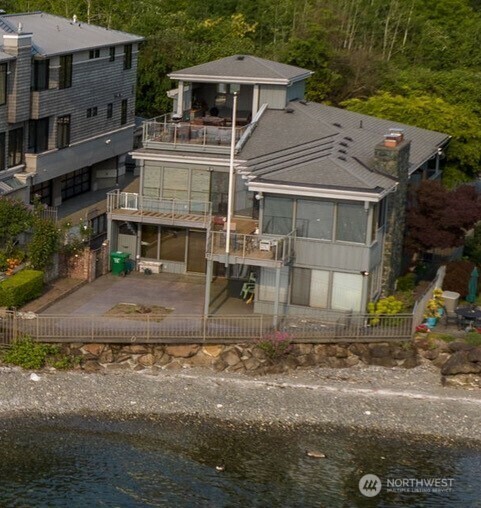 Property Photo: 5901 Seaview Avenue NW WA 98107