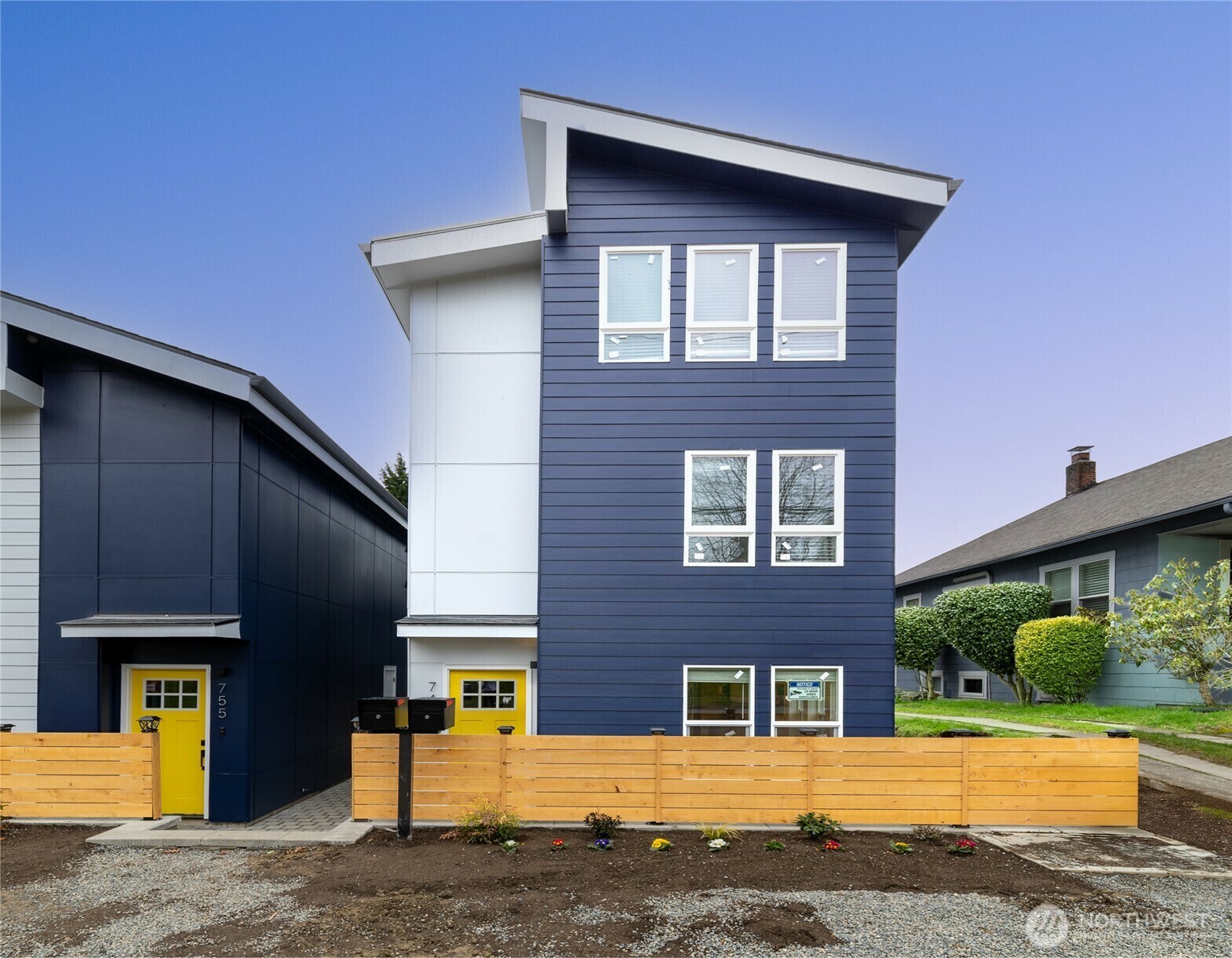 753 S Henderson Street  Seattle WA 98108 photo