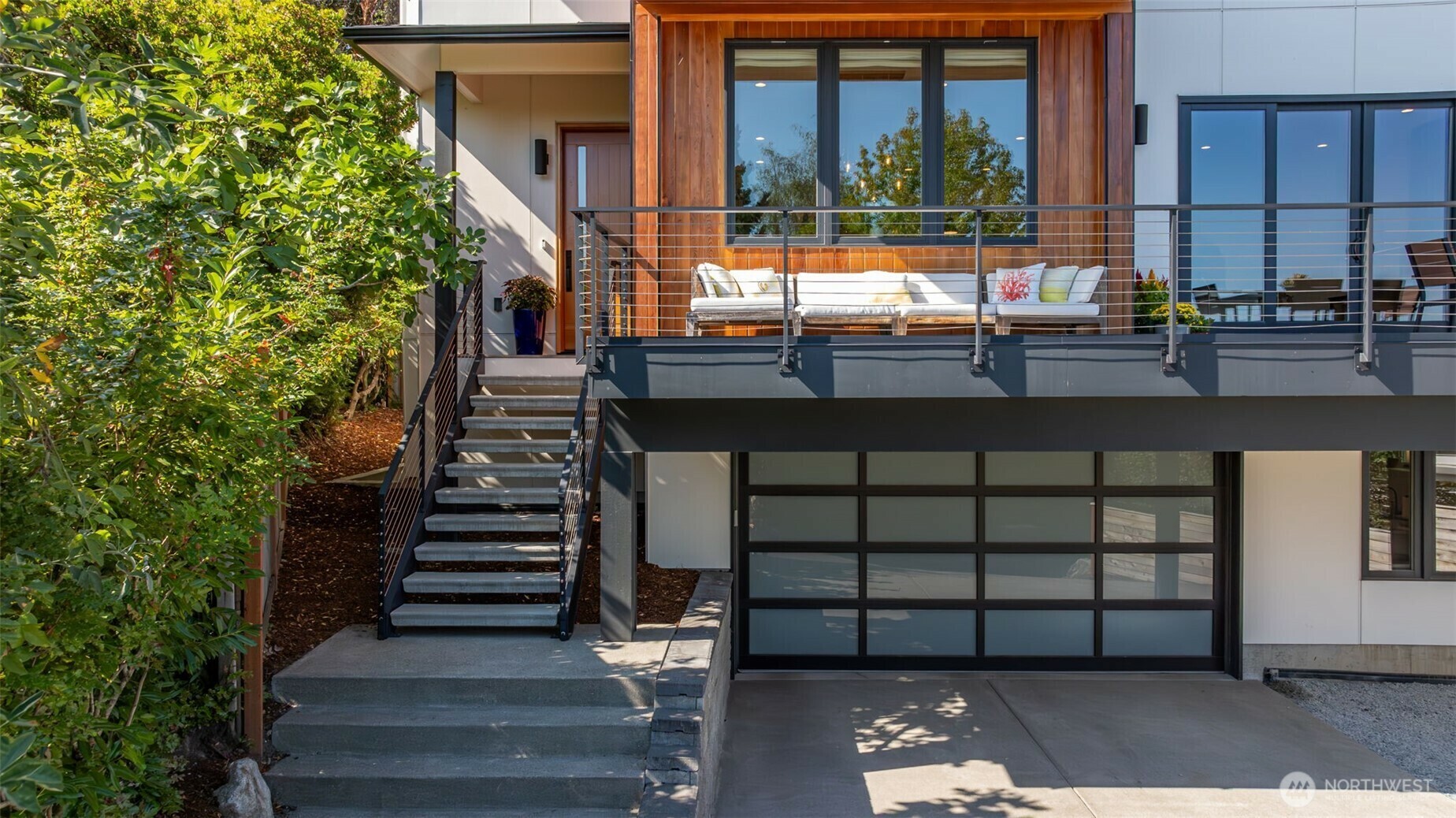 Property Photo: 7863 56th Place NE WA 98115