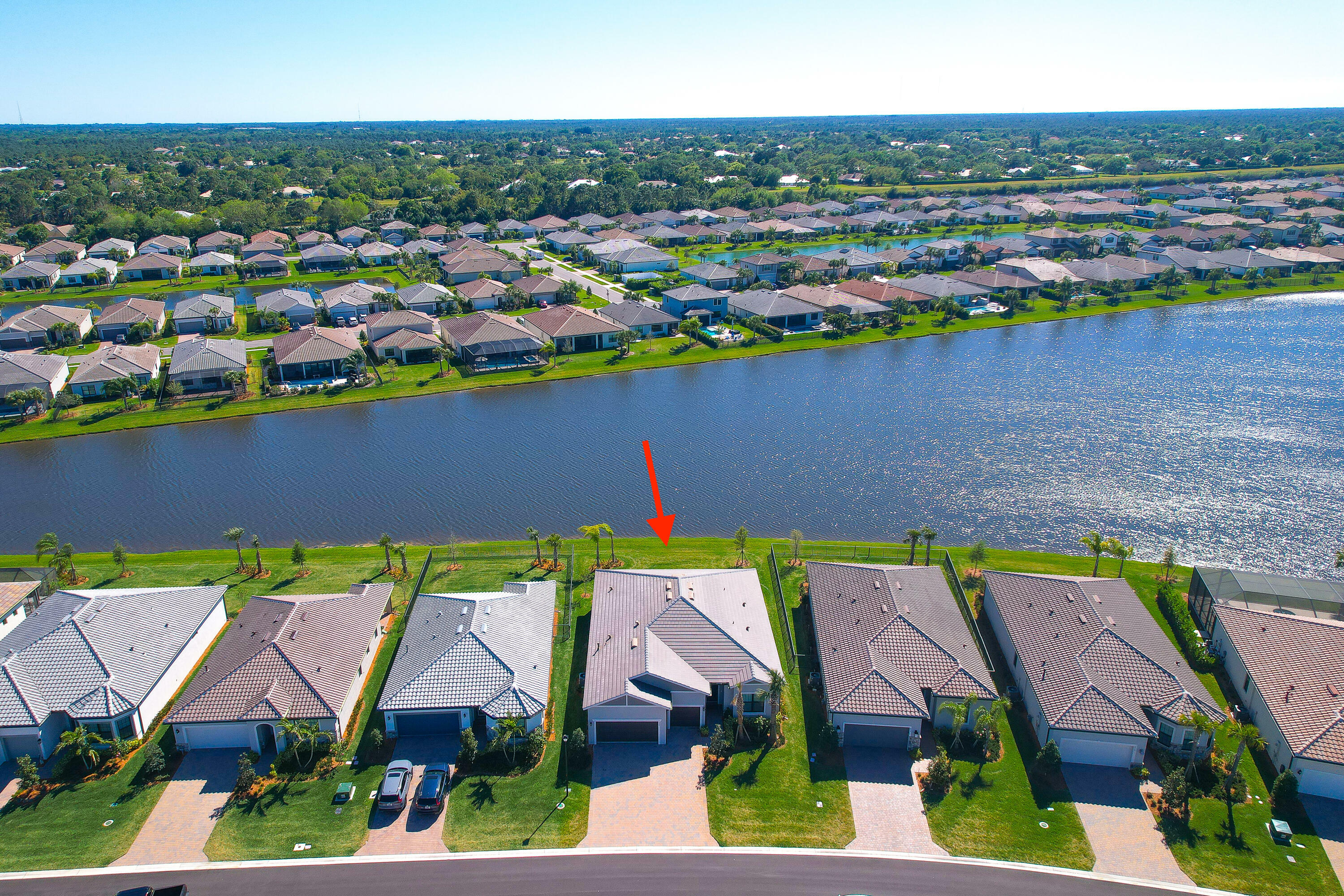 Property Photo: 802 SE Courances Drive FL 34984