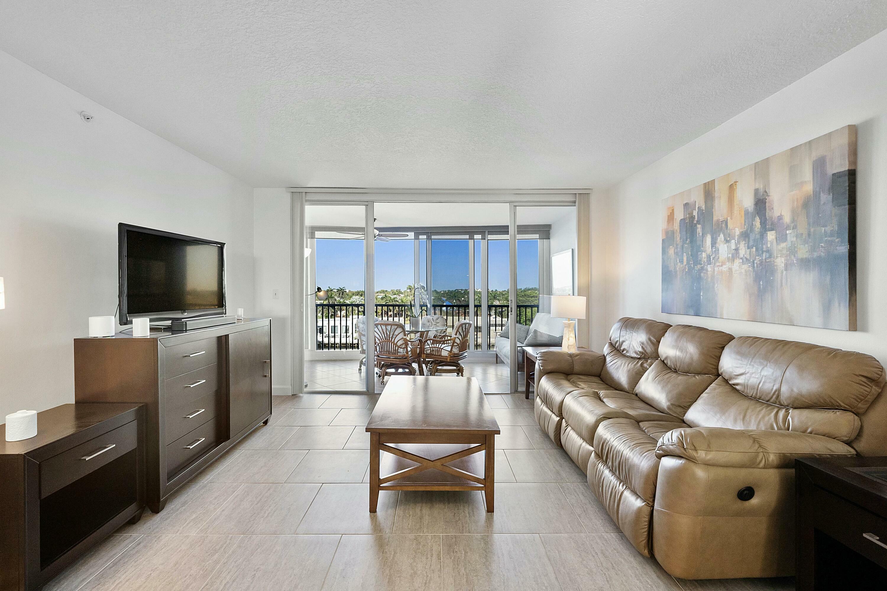 Property Photo: 3310 S Ocean Boulevard 631-D FL 33487