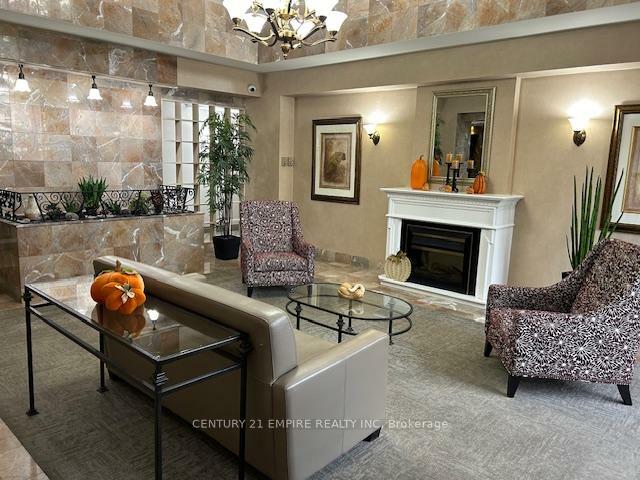 Property Photo: 5 Lisa Street 706 ON L6T 4T4