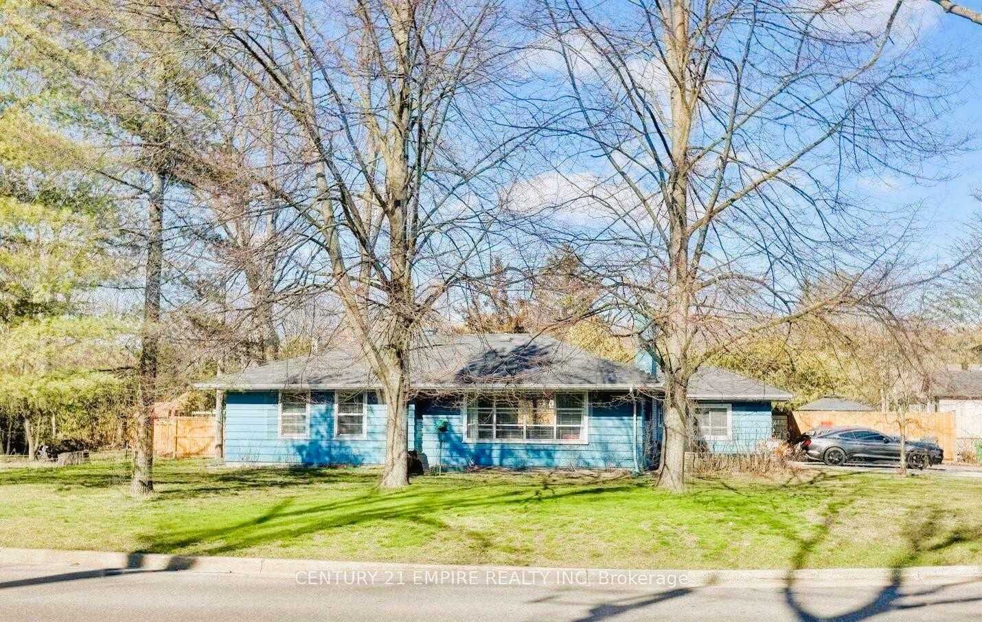 Property Photo: 1271 Lorne Park Road ON L5H 3A9