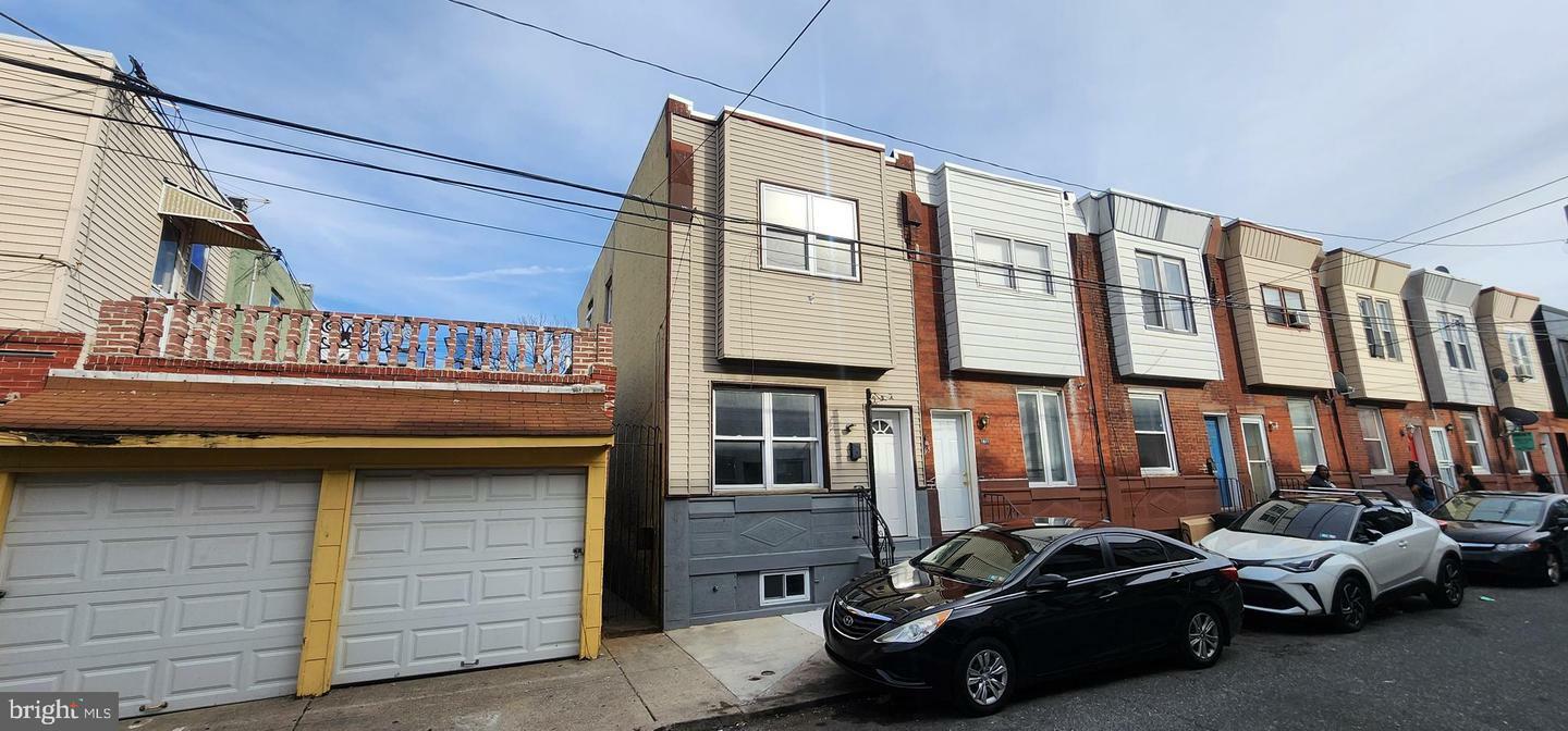Property Photo: 1609 S Etting Street PA 19145