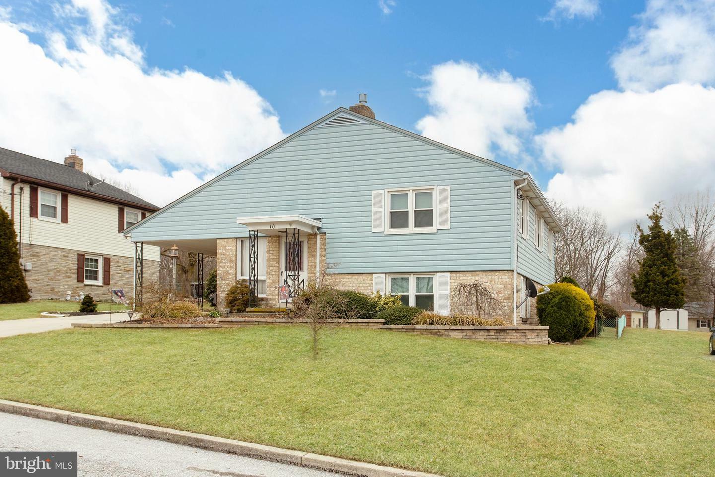 Property Photo: 10 Hill Street PA 17331