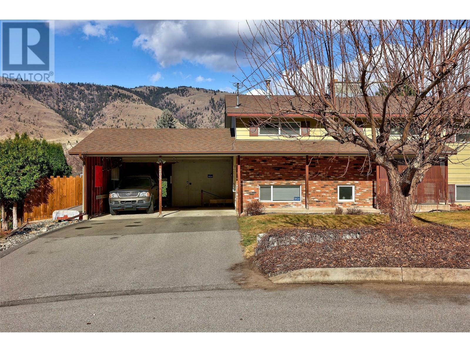 205 Pyper Way  Kamloops BC V2C 4R6 photo