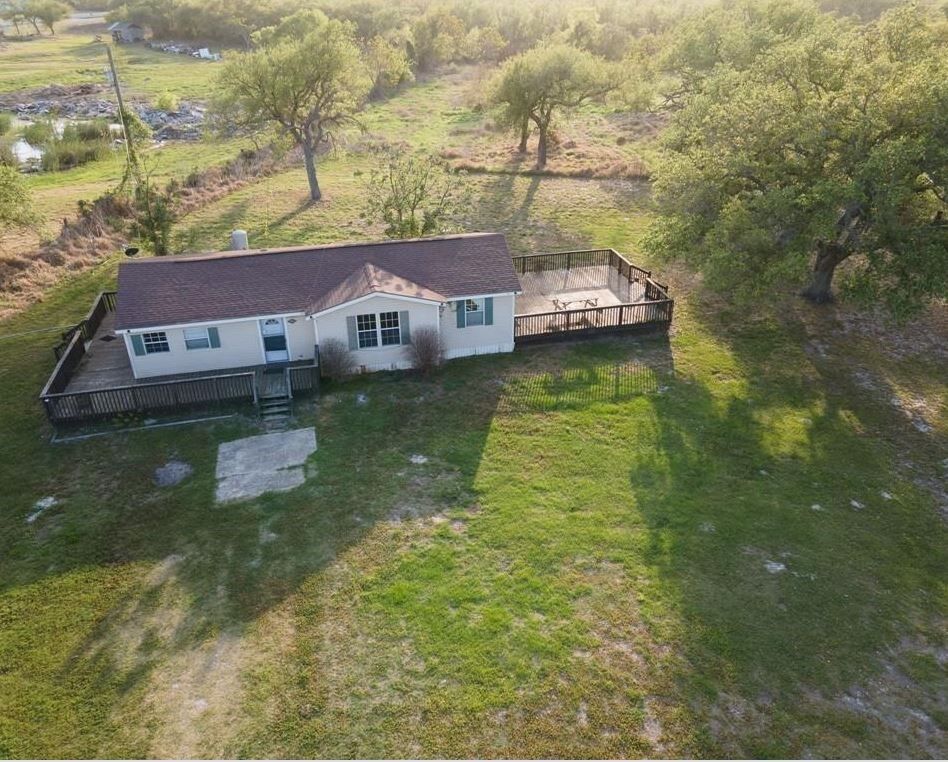 Property Photo: 615 Monkey TX 78382
