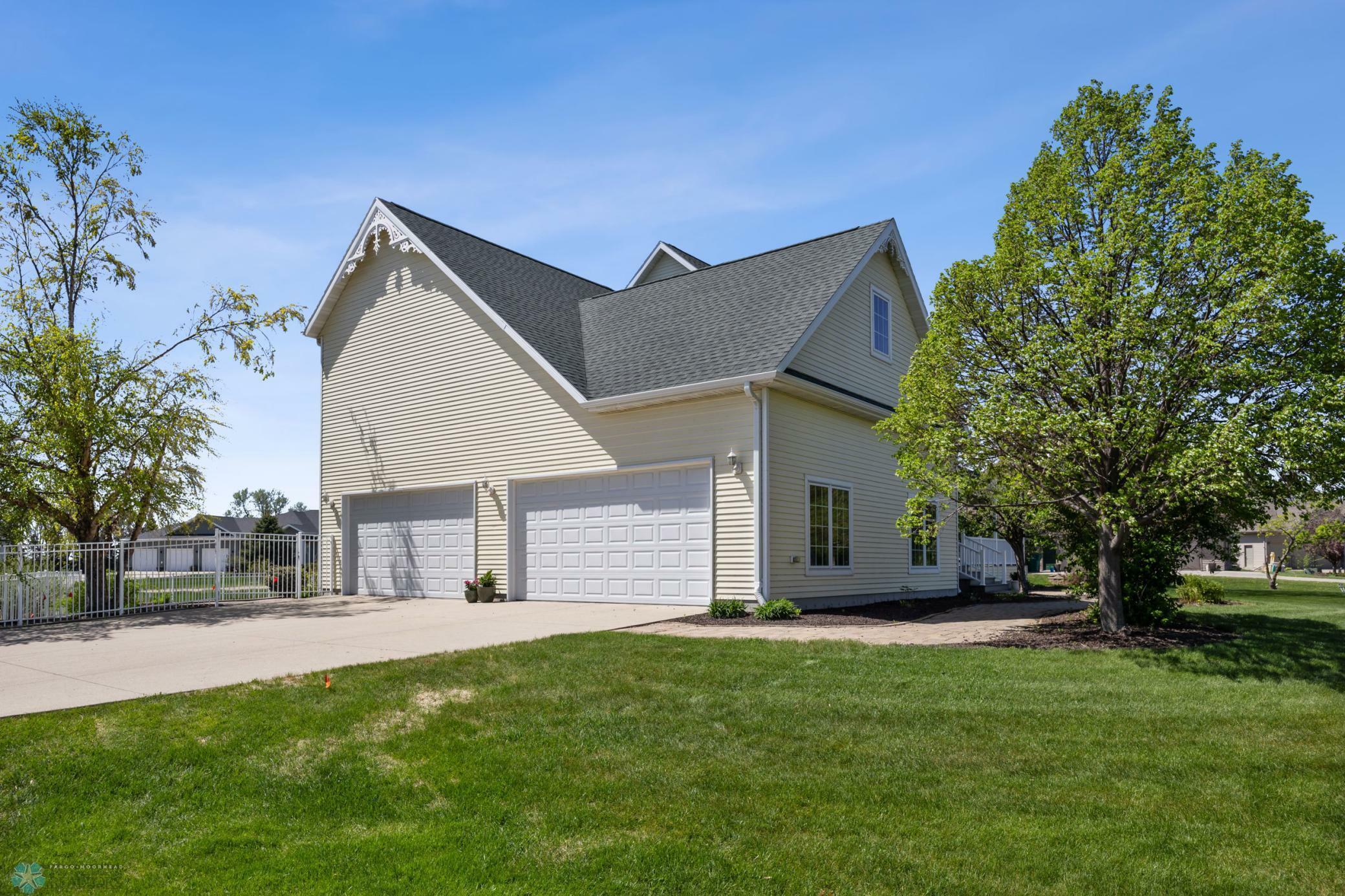 Property Photo: 210 Hackberry Court ND 58051
