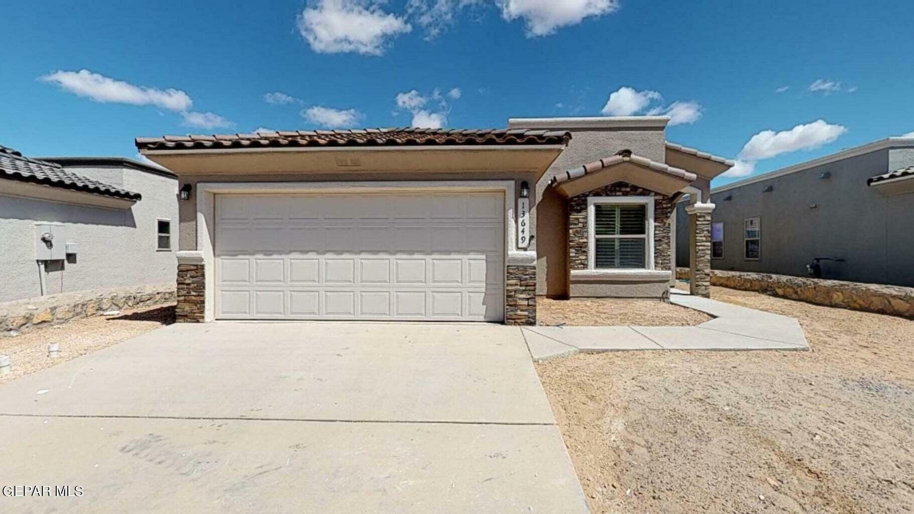 13741 Loreina Luz Avenue  El Paso TX 79928 photo