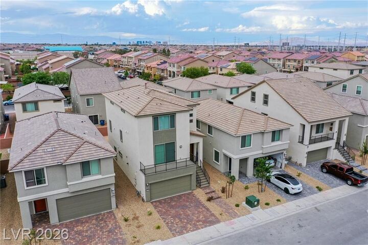 Property Photo: 5748 Avondale Rise Way NV 89141