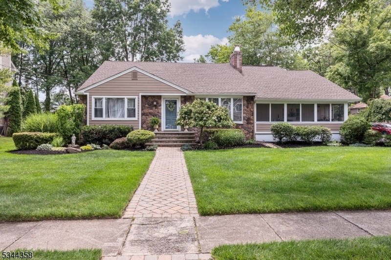 Property Photo: 36 Manchester Dr NJ 07090