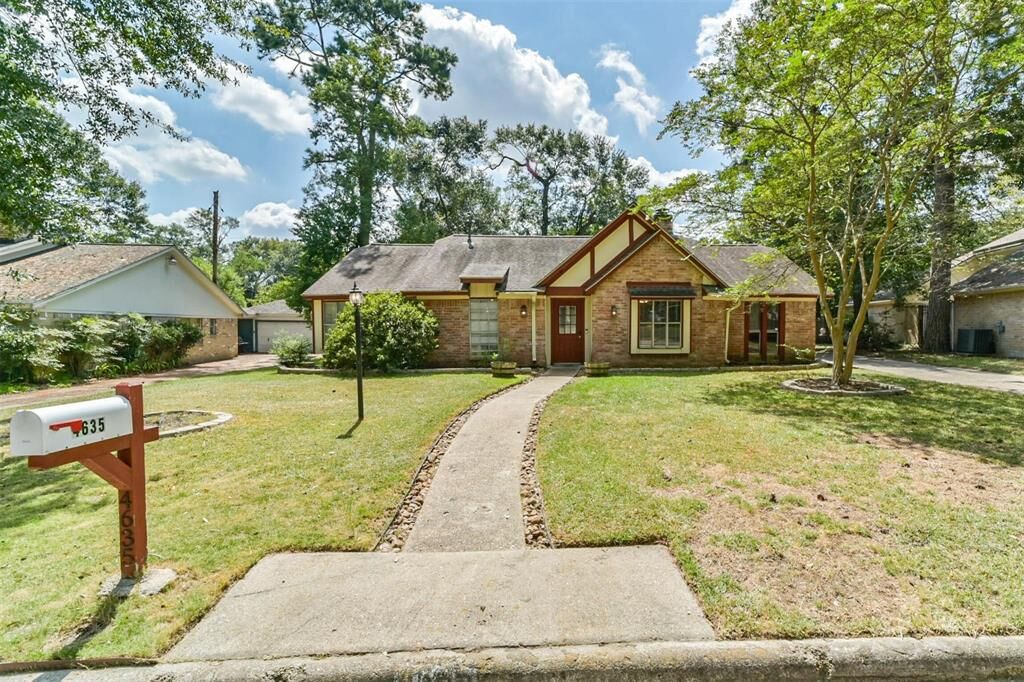 Property Photo:  4635 Deer Point Drive  TX 77389 