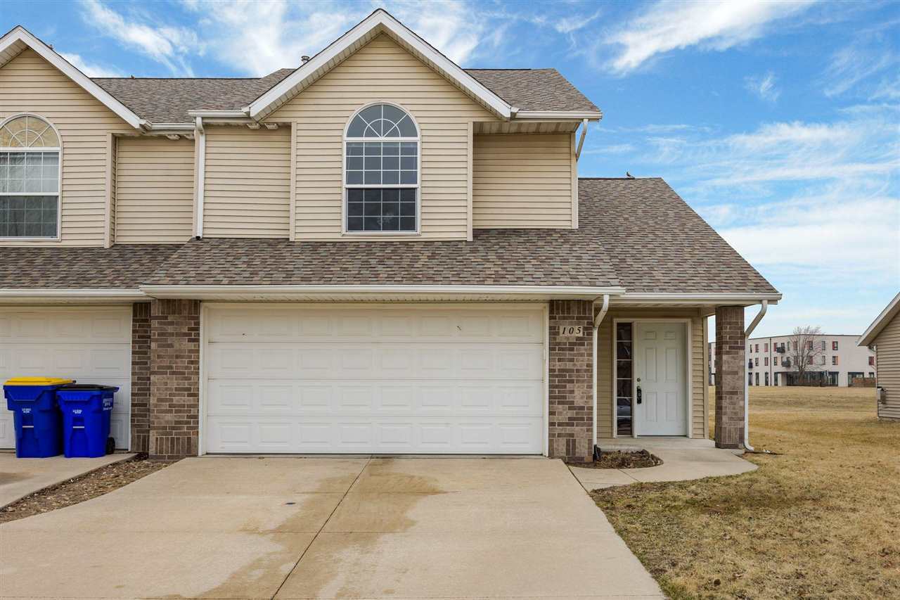 Property Photo: 105 S Park Ridge Rd IA 52317