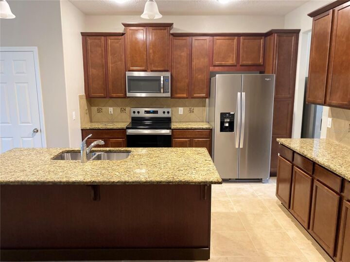 Property Photo:  8521 Vedder Lane  FL 32832 