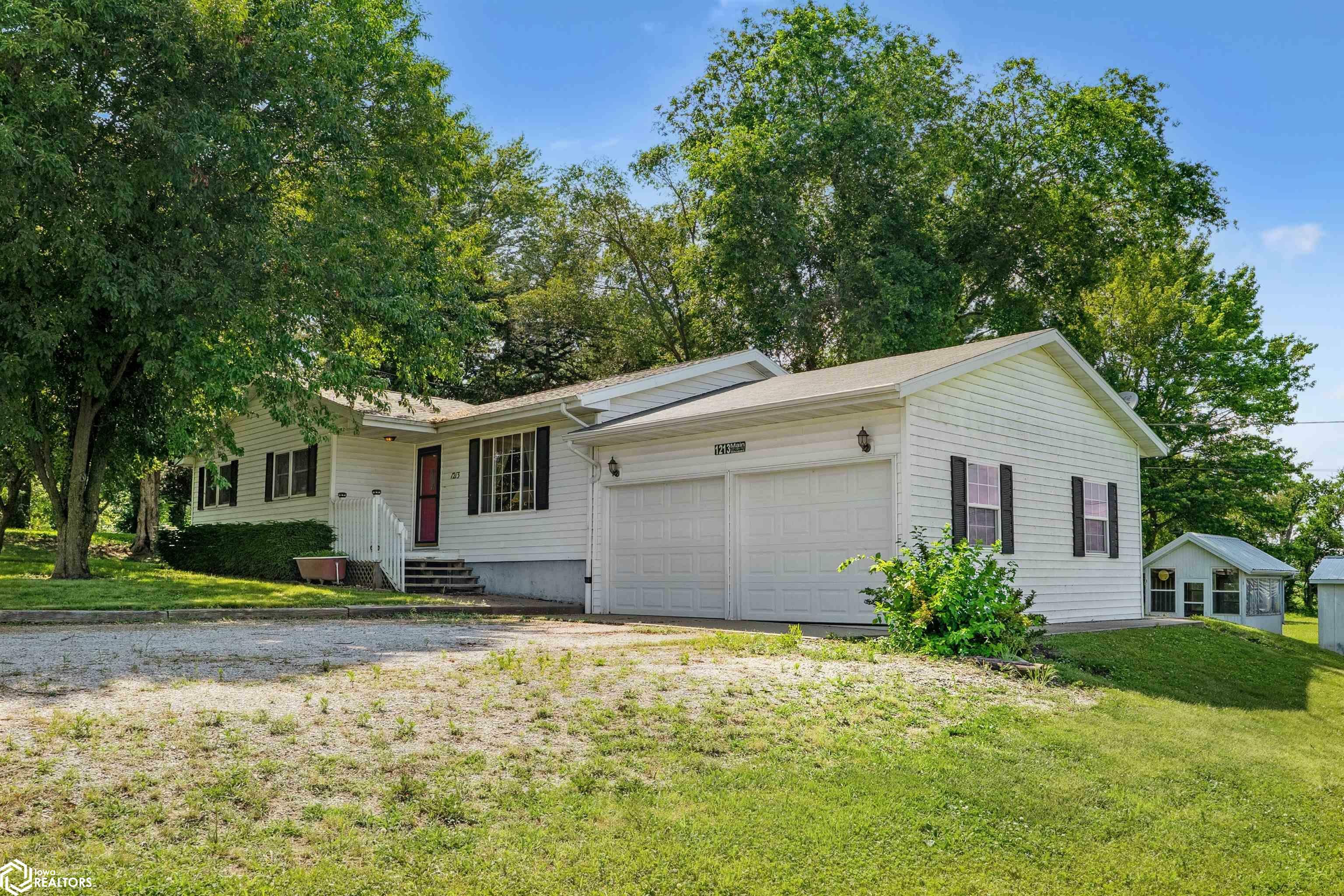 1213 Main Street  Montrose IA 52639 photo