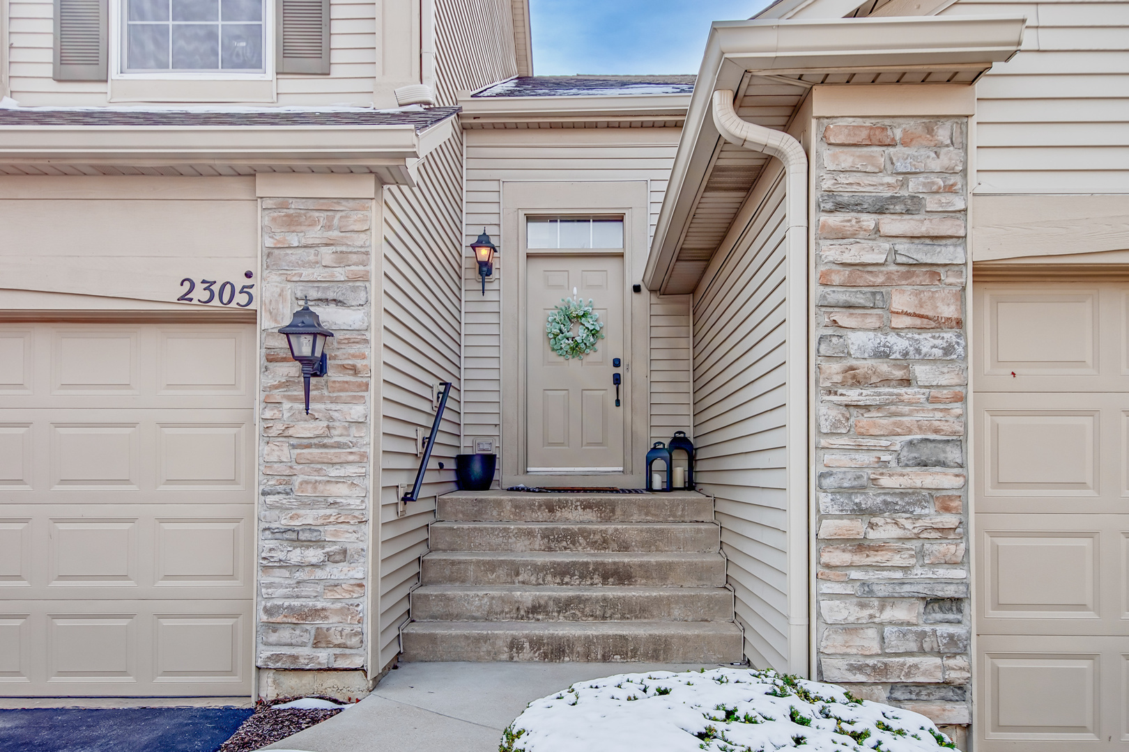 Property Photo: 2305 Summerlin Drive 0 IL 60503