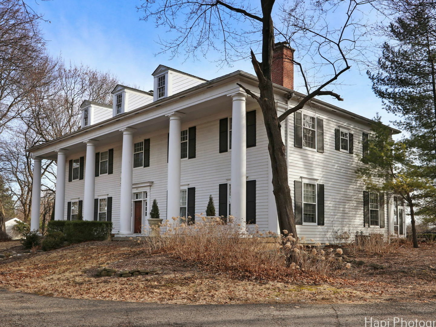 Property Photo: 23 W County Line Road IL 60010