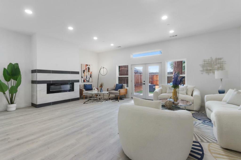 Property Photo: 871 Menker CA 95128