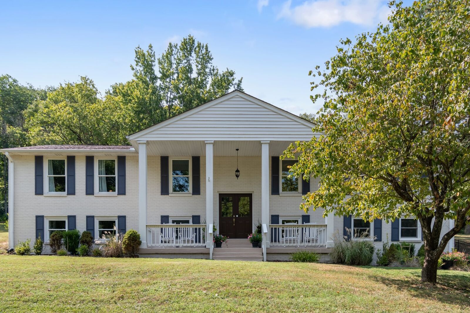 Property Photo:  783 Rodney Dr  TN 37205 