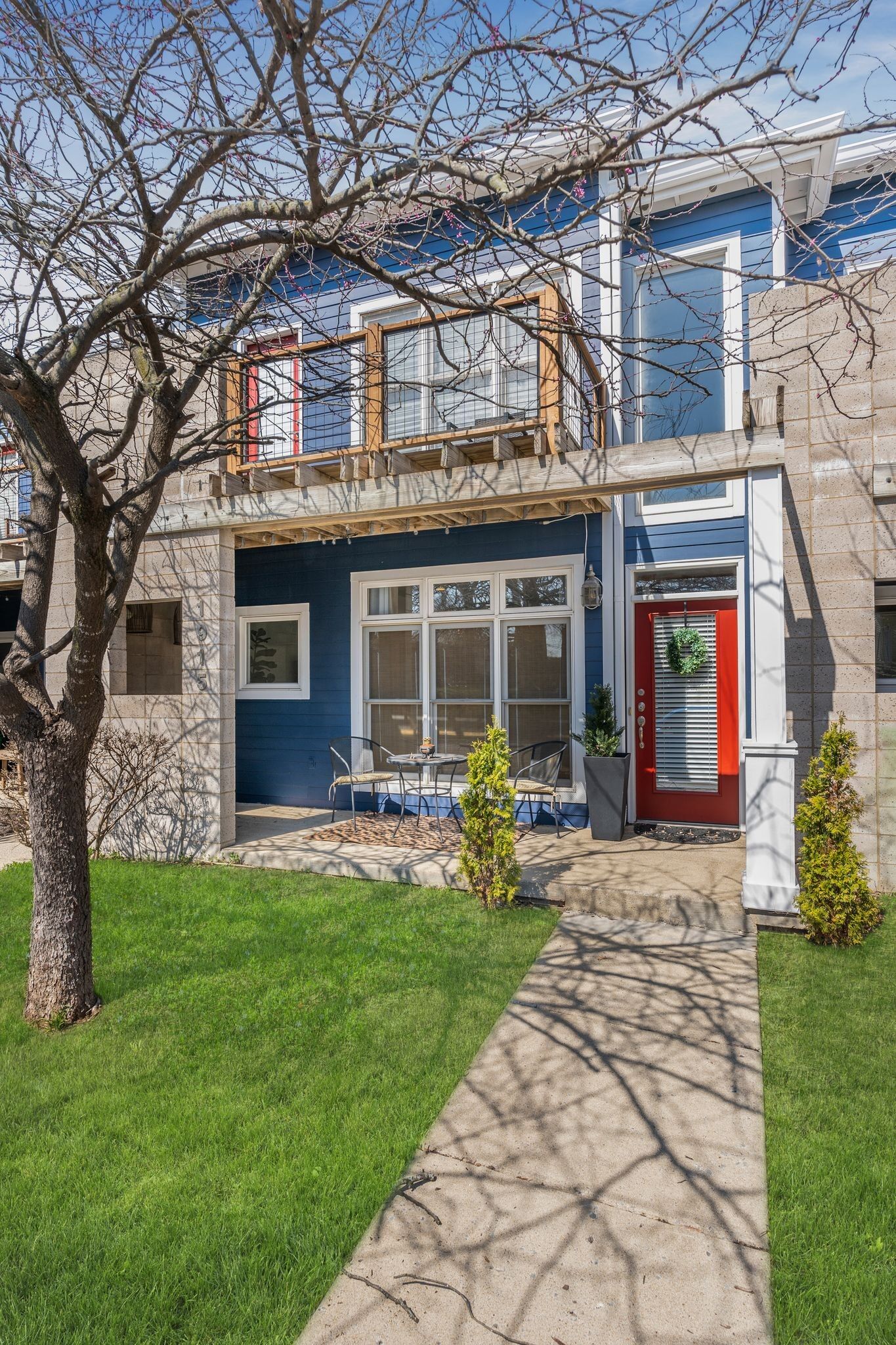 Property Photo:  1915 Eastland Ave  TN 37206 