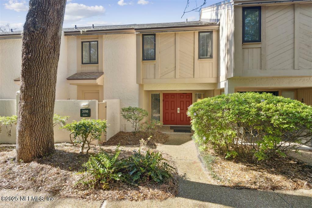 Property Photo: 2098 Beach Wood Road FL 32034