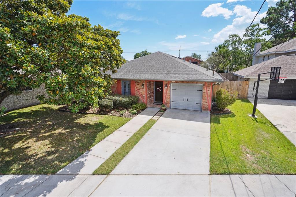 Property Photo: 4821 Jeannette Drive LA 70003